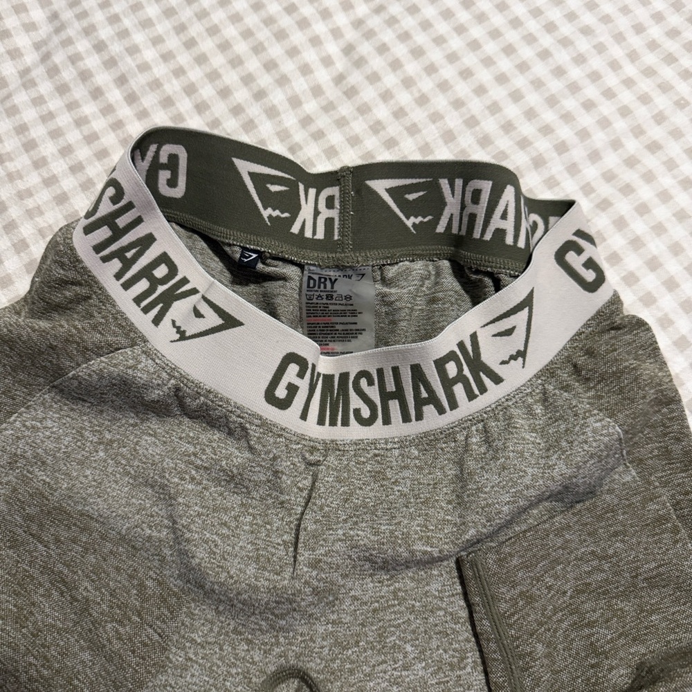 Gymshark Olive Leggings - Picture 3 of 3